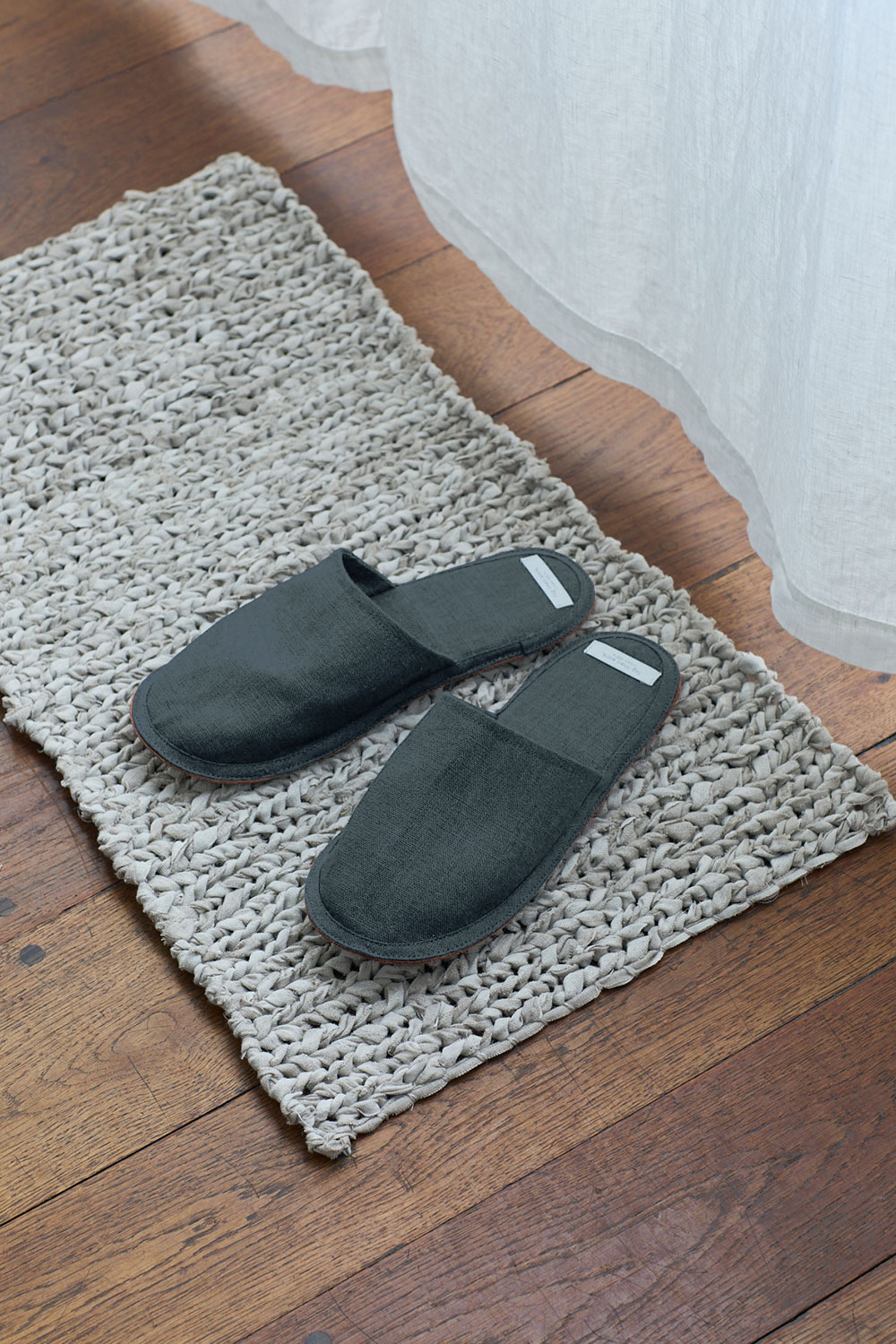SLIPPERS