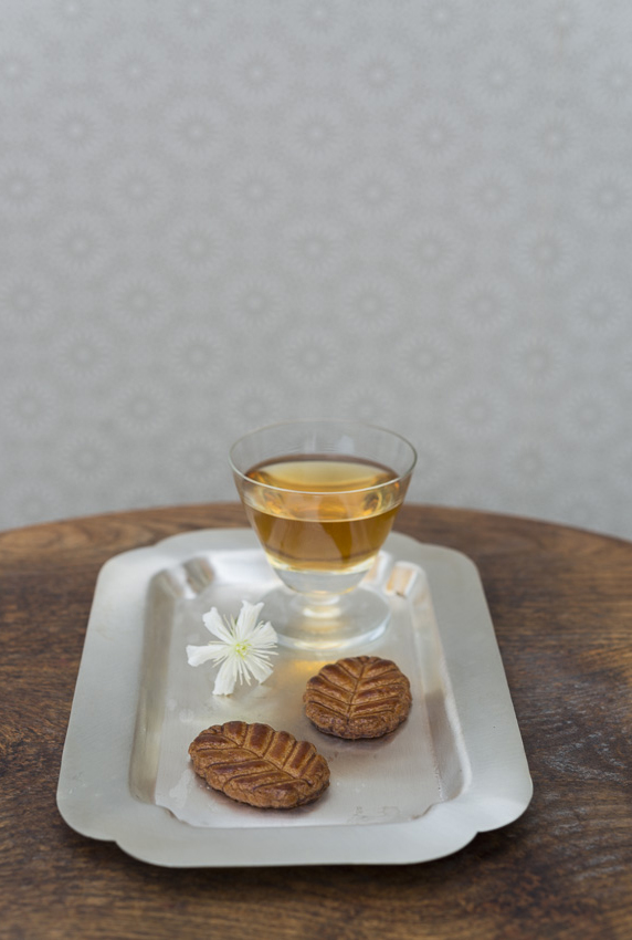 METAL TRAY
