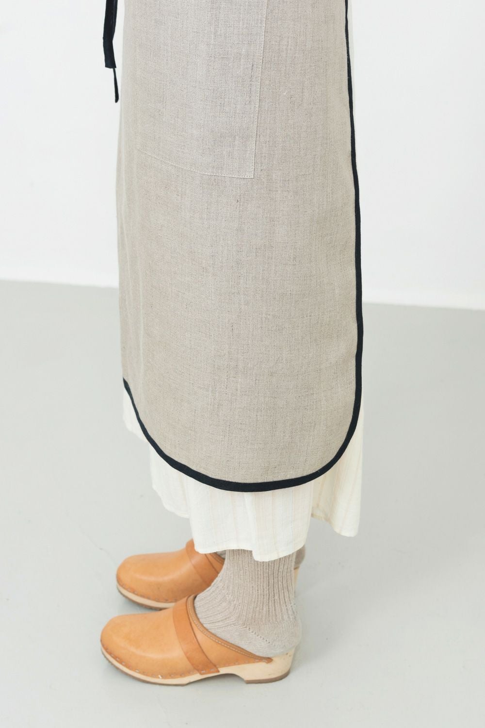 リネン パイピングエプロン ナチュラル | fog linen work