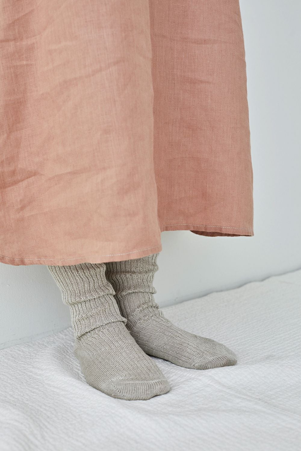 リネン ミドルゲージ リブソックス ナチュラル | fog linen work