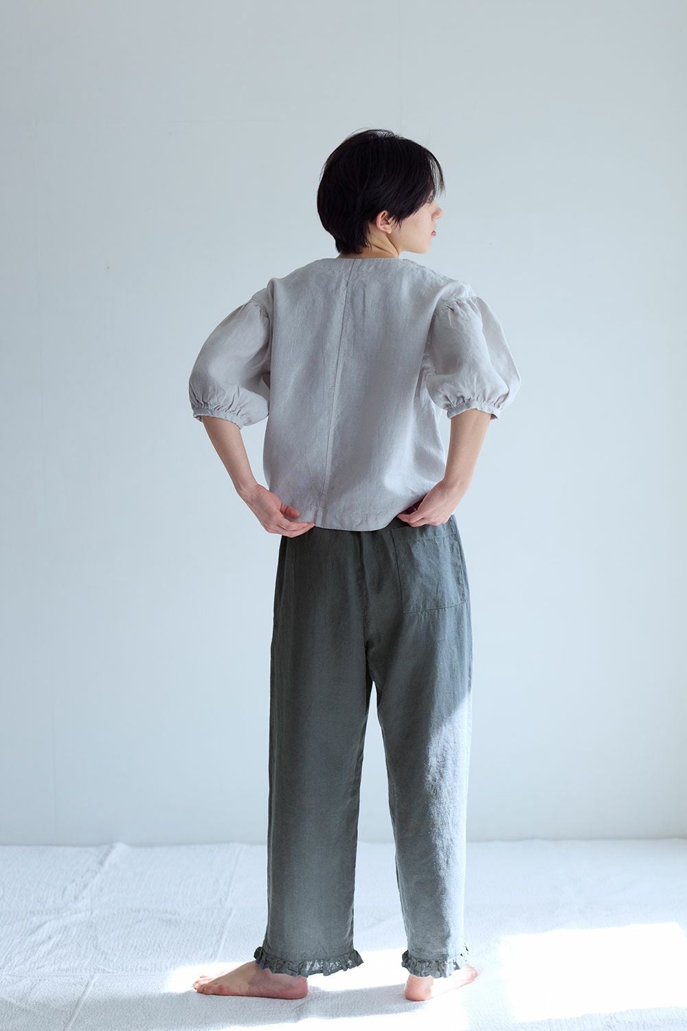 ウ゛ェラ パンツ アシェ | fog linen work