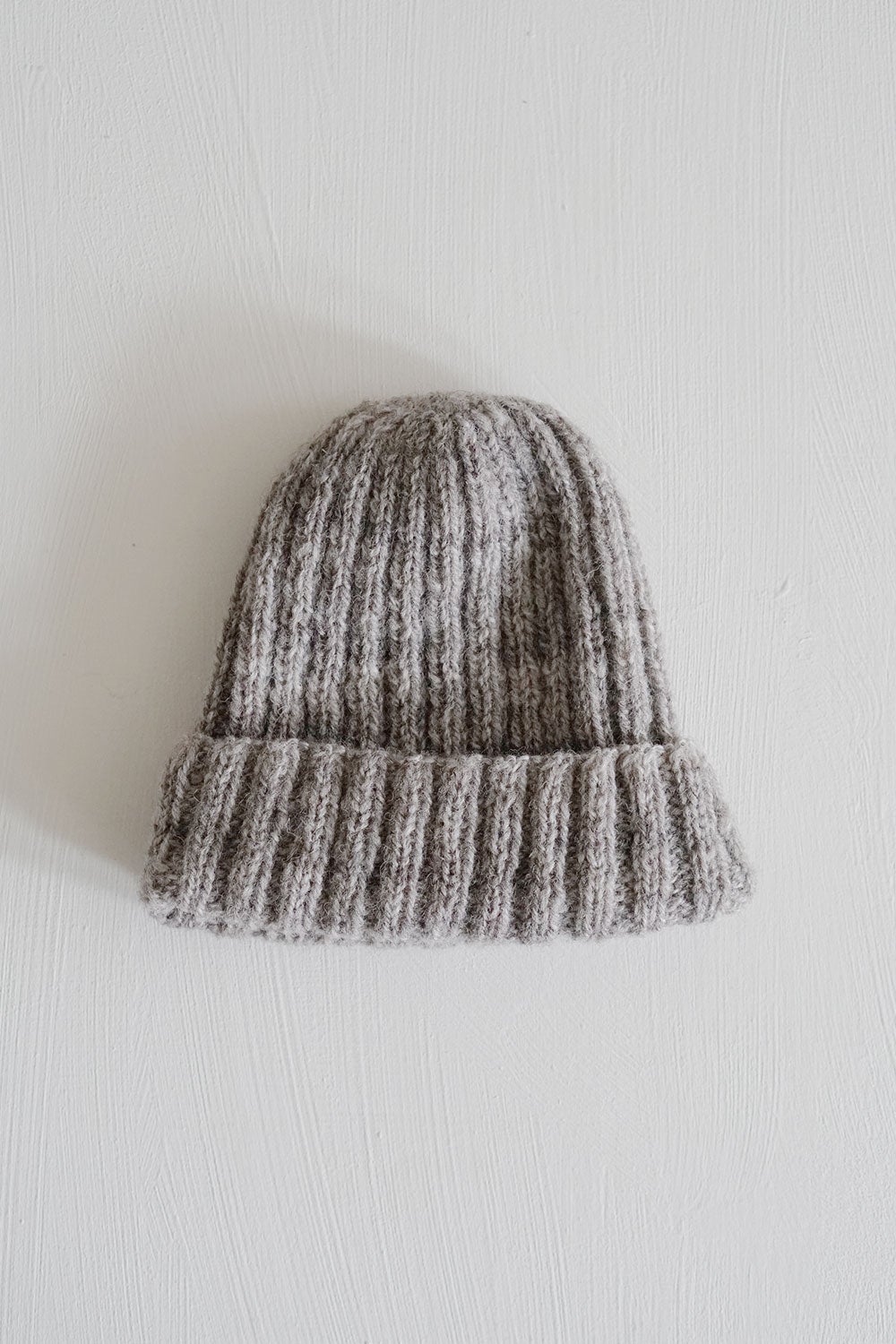 みちのくあかね会 リブ編みニットキャップ グレージュ | fog linen work