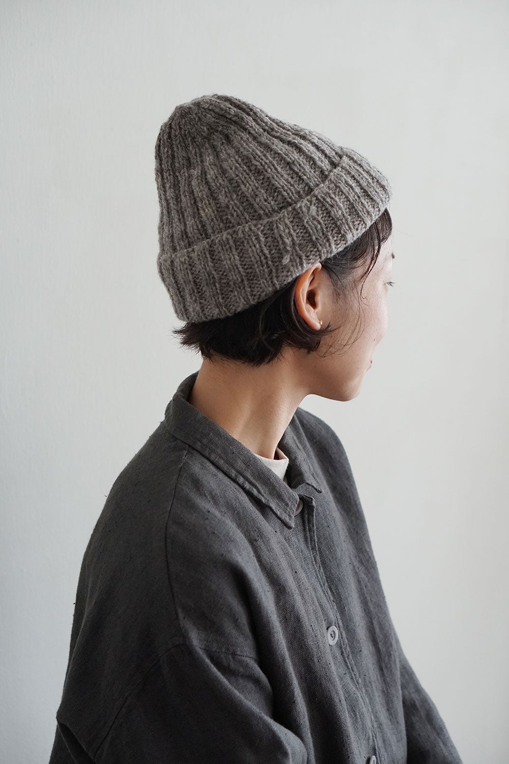 The Elder Statesman リブ編み ニット帽 みちのくあかね会 リブ編みニットキャップ グレージュ | fog linen work